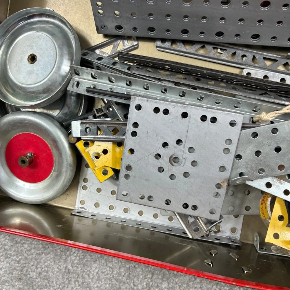 Vintage Gilbert American Science Series Erector Set No. 10023 -‎ Power Model